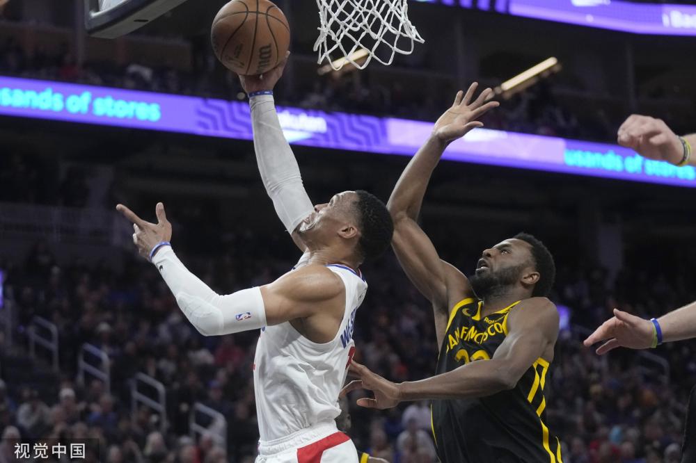 邮报：曼联不会向员工送欧联决赛门票，热刺则向所有员工赠票.